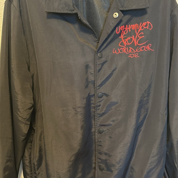 Red Hot Chili Peppers Unlimited Love World Tour 2022 tour jacket - Picture 6 of 7
